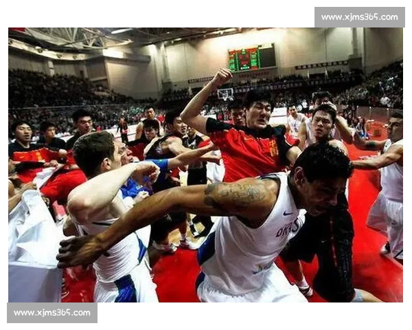 朱芳雨 2010 中巴群殴名场面:组合拳暴打巴西球员,一战封神! 朱芳雨 2010 中巴群殴名场面:组合拳暴打巴西球员,一战封神!